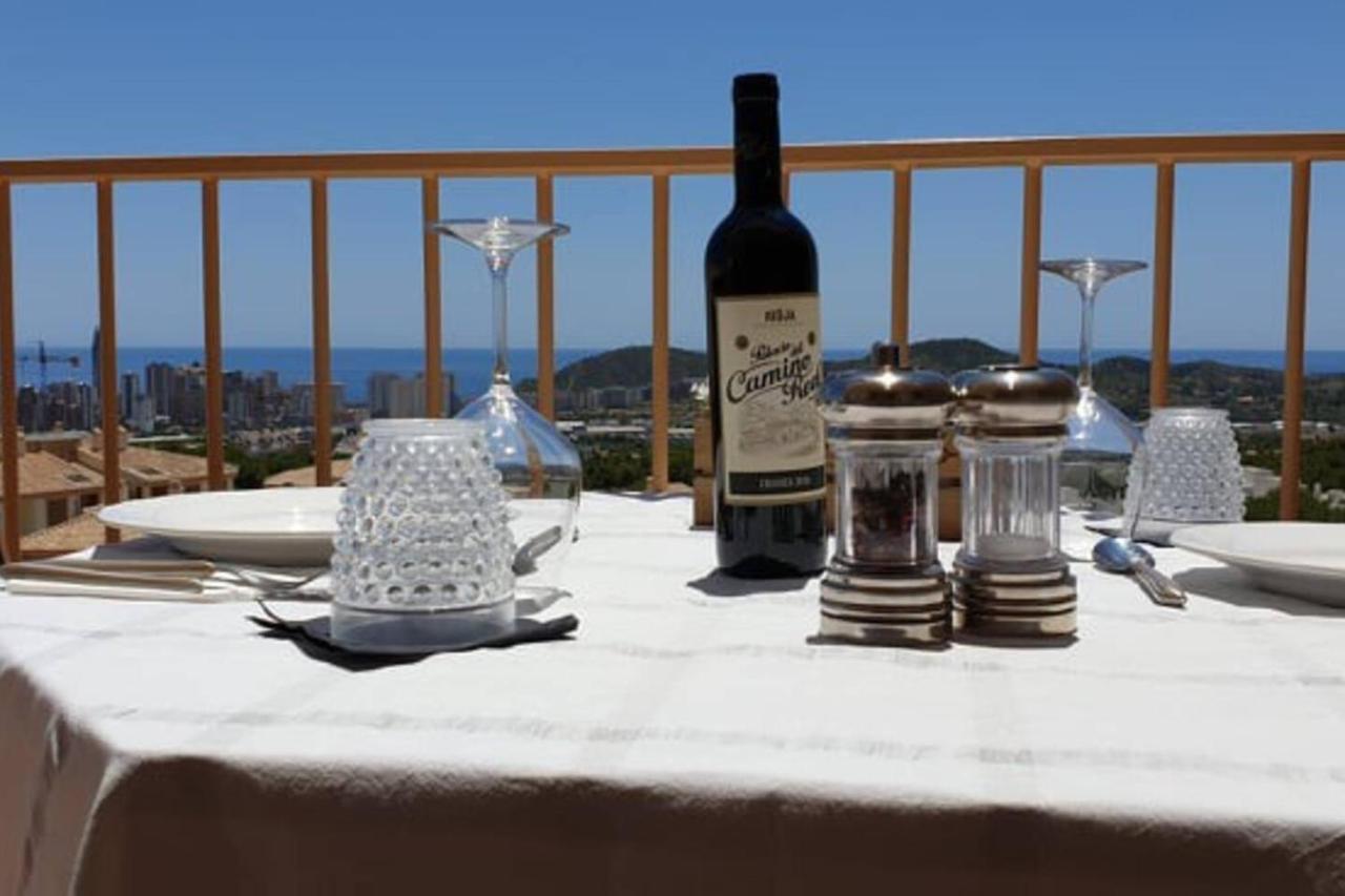 2 Bed Penthouse Apartment - Sea Views - Sleeps 4 Finestrat Bagian luar foto