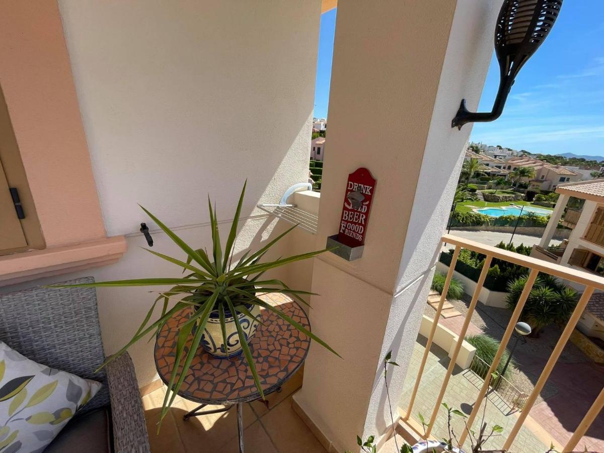2 Bed Penthouse Apartment - Sea Views - Sleeps 4 Finestrat Bagian luar foto