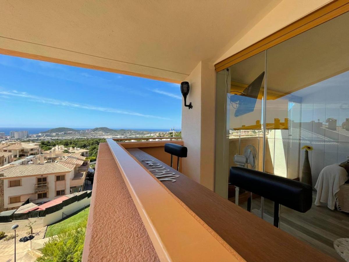 2 Bed Penthouse Apartment - Sea Views - Sleeps 4 Finestrat Bagian luar foto